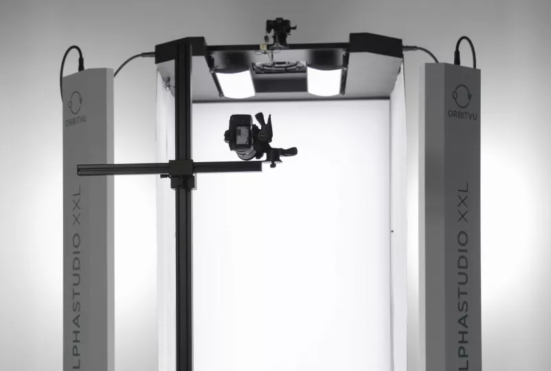 Lumières LED produites en interne sur Alphastudio XXL