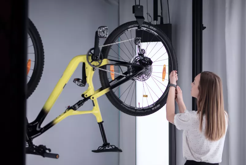 Système de traction et de suspension pour vélo sur Bike Studio