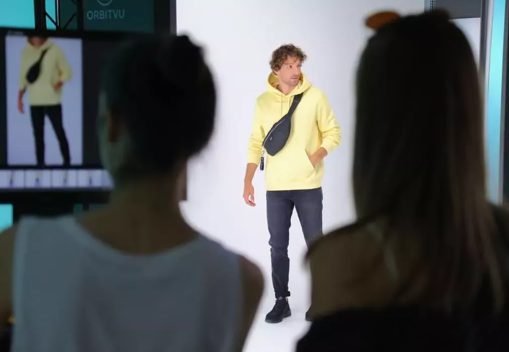 Logiciel Orbitvu utilisé pour la production de photographie de modèles vivants